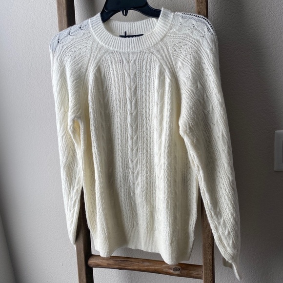 NWT - O.P.T. White knit sweater - size med - Picture 7 of 10